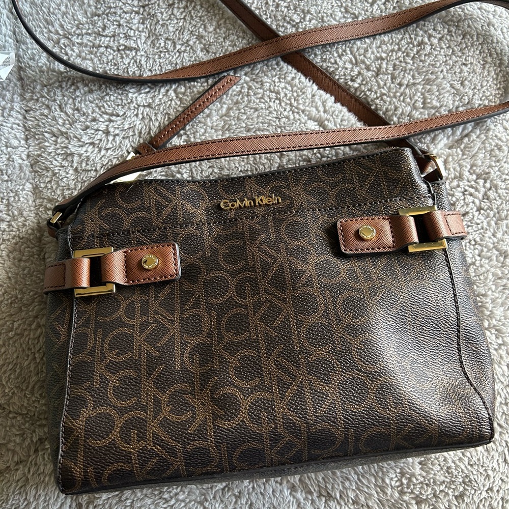 Calvin Klein Crossbody